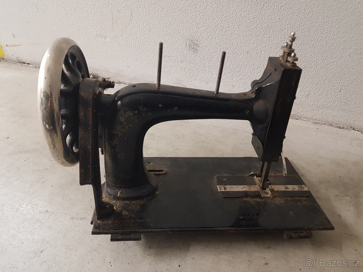 Šicí stroje - 5