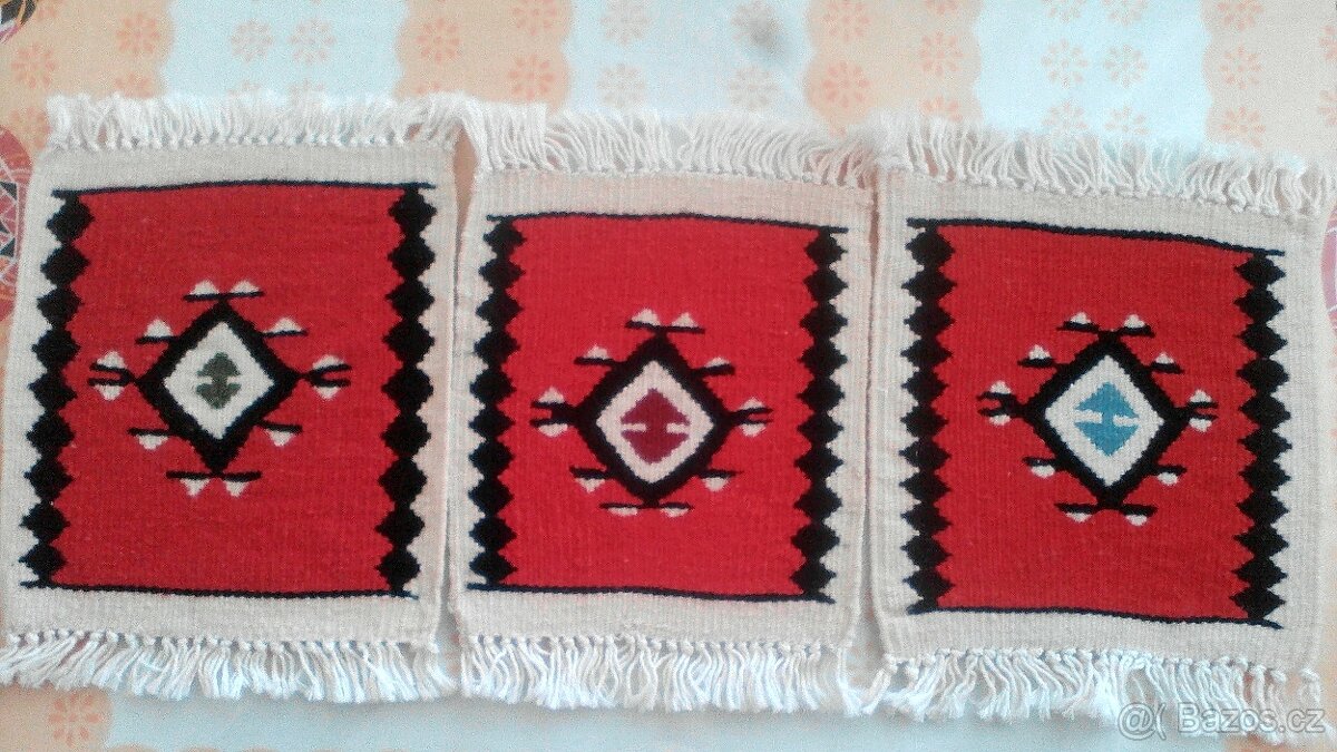 Vintage - malý ubrus, prostírání + dečky - 5