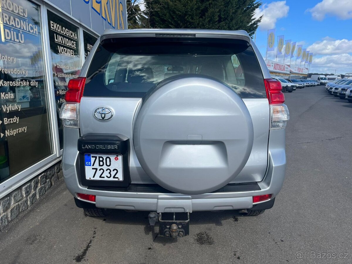 Prodám Toyota Land Cruiser 3,0 D J15TM 4X4 SERVIS TOYOTA