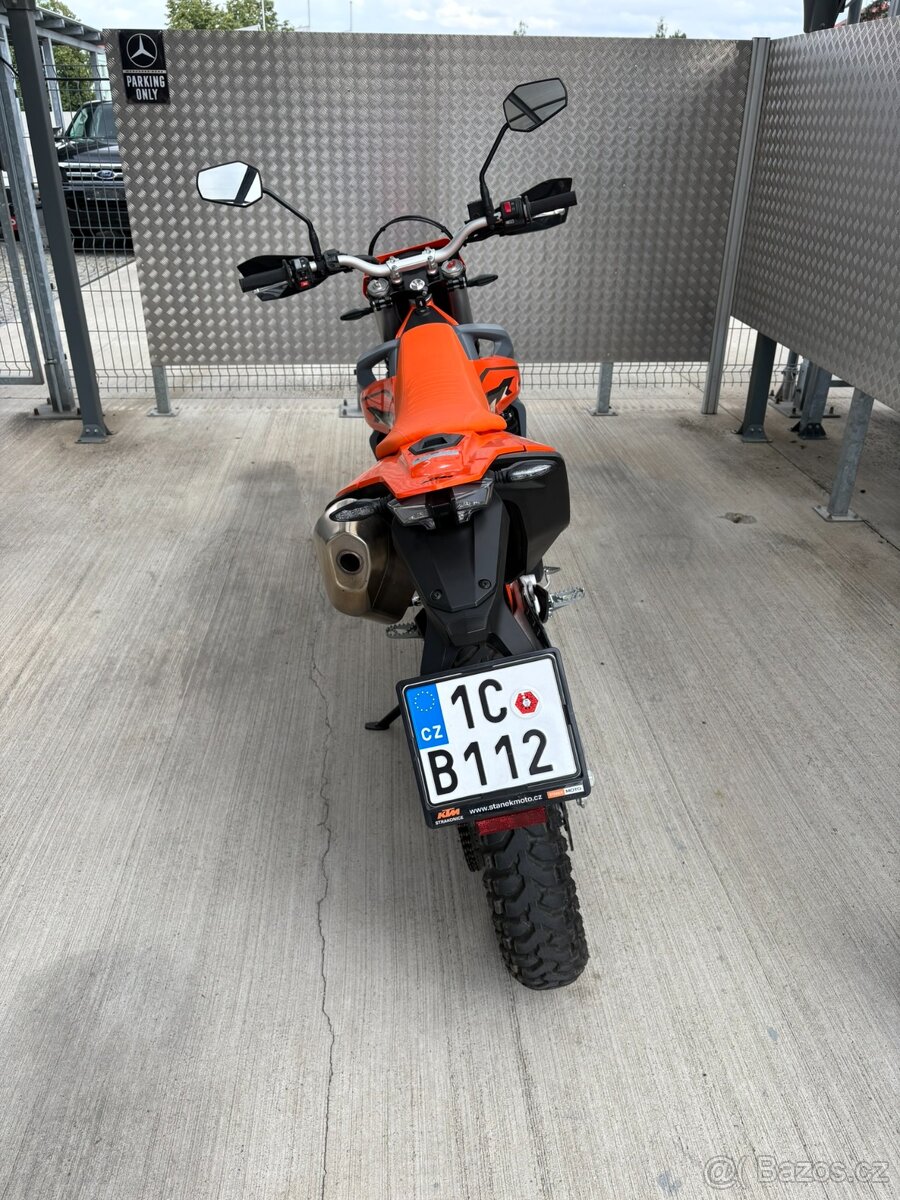 KTM 690 Enduro R 2024, najeto 920km, ČR