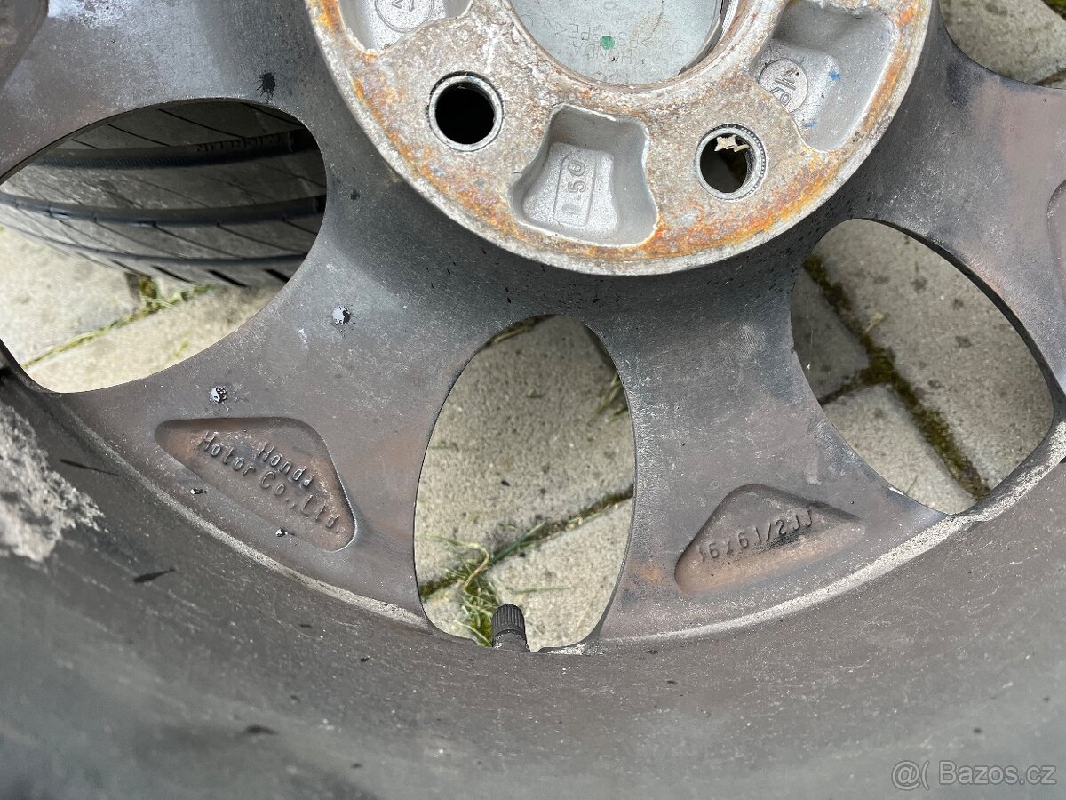 4x litá kola 5x114 R16, letní pneu - 5