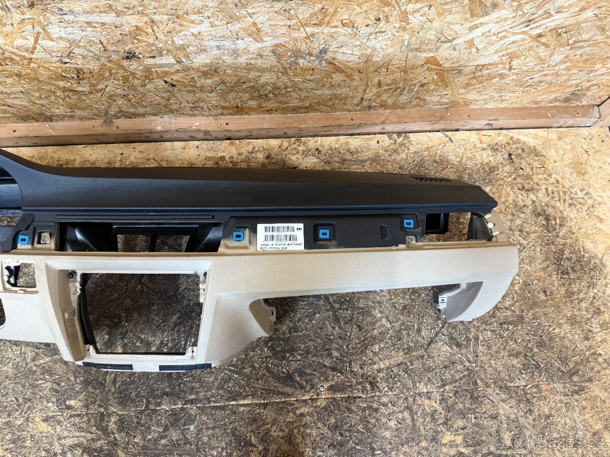 PALUBNÍ DESKA BMW E90/91 - 5