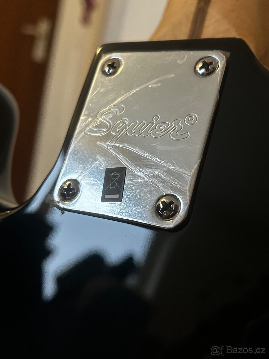 Baskytara Fender Squier Affinity + Fender Rumble 15 - 5