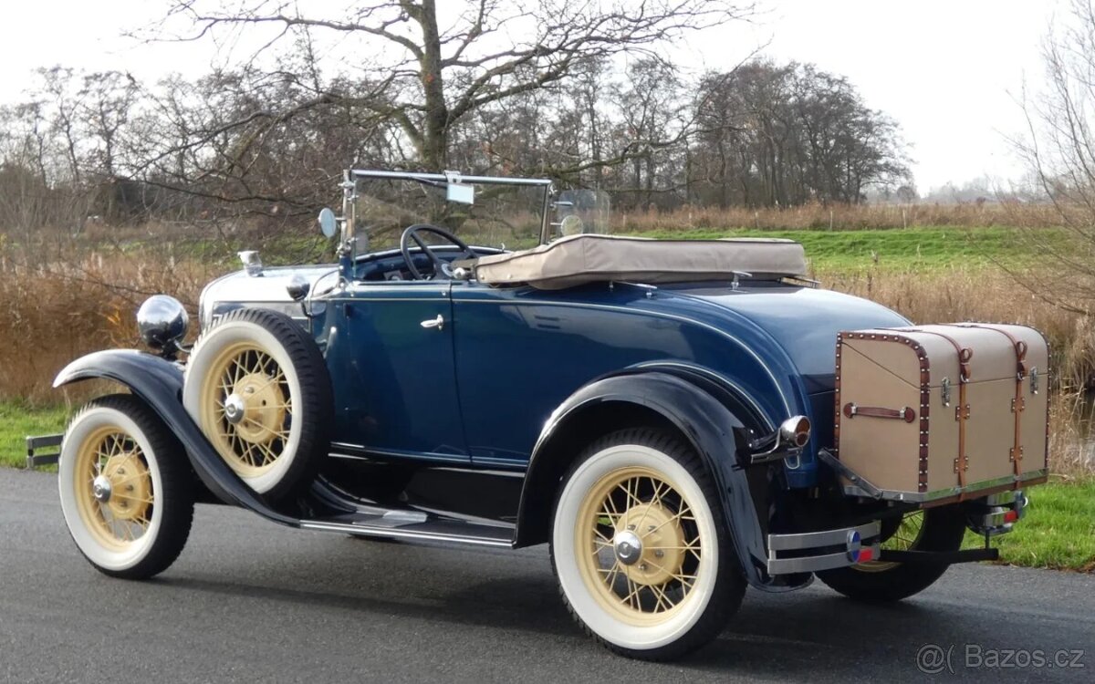 1930 Ford Model A Roadster DeLuxe - 5