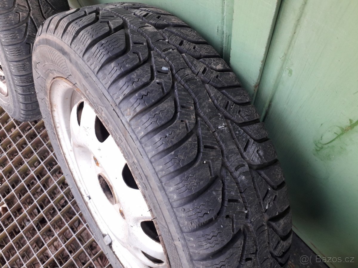 Opel Agila,Suzuki R vagon - 4 ks kompetních kol - 5