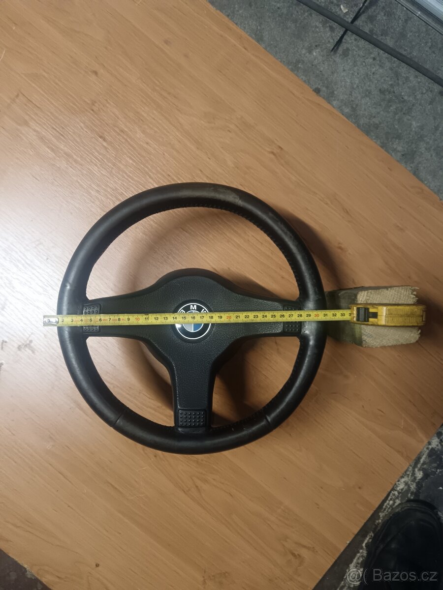 BMW E30 MTechnic 1 volant maličký - 5