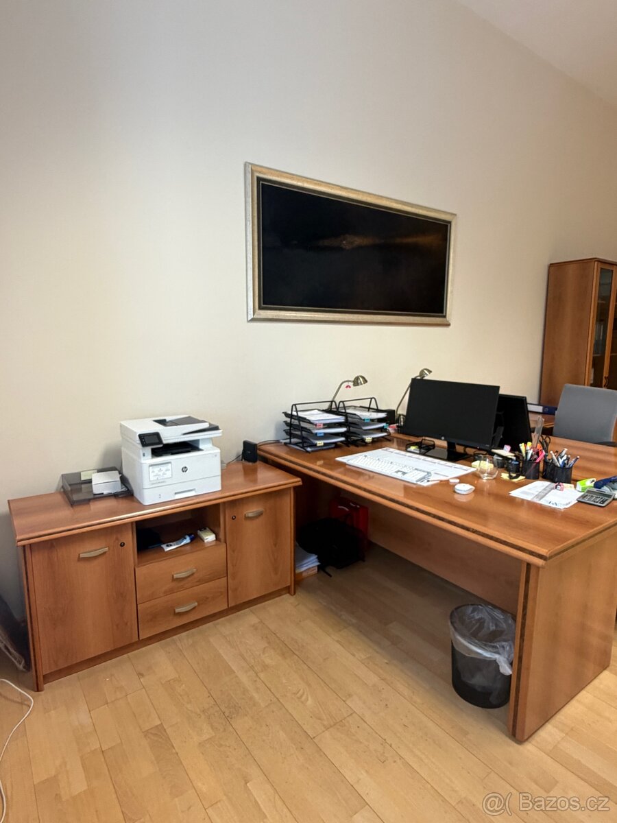 Kancelářský nábytek - 5