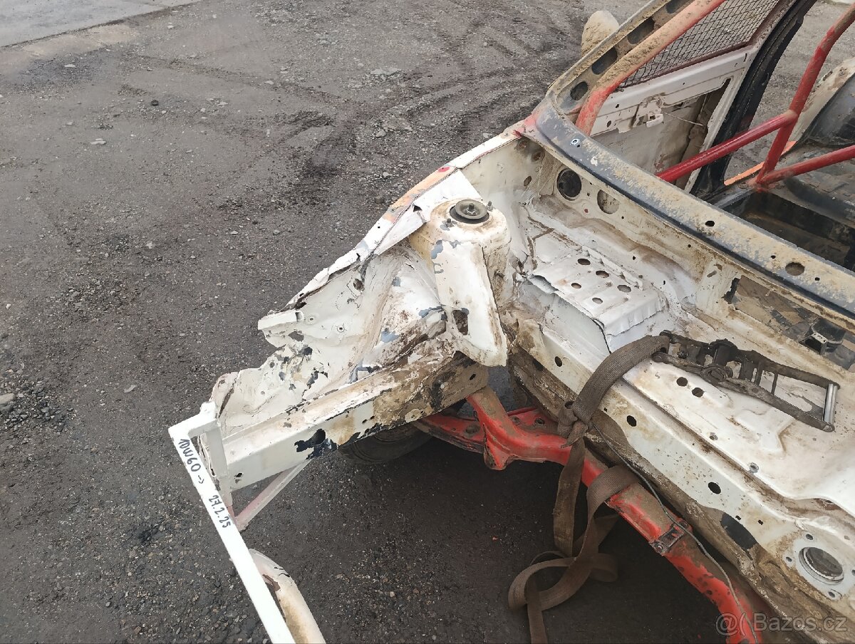 Karoserie felicia s rámem - 5