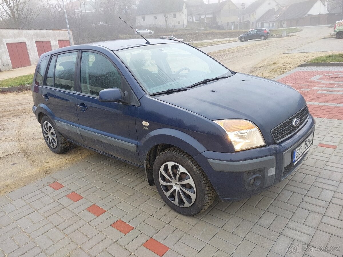 Ford Fusion 1.4 - 5
