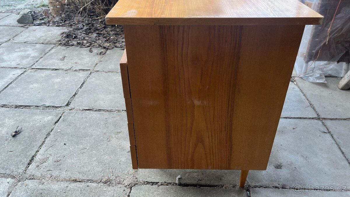 Starý psací stůl - 5