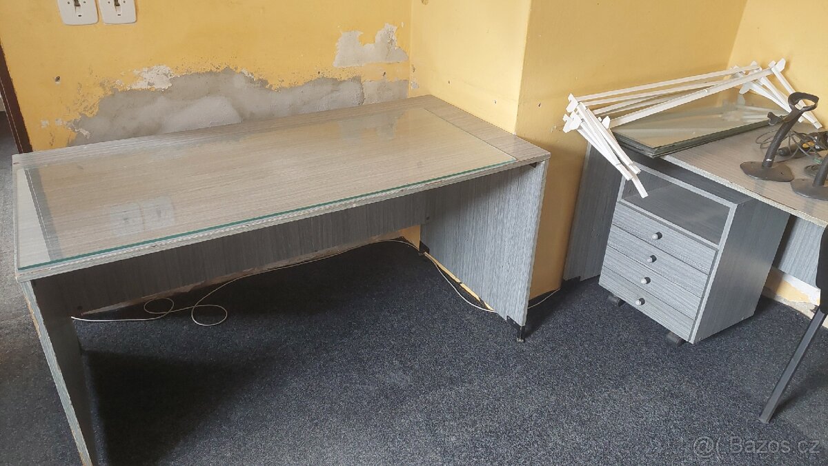 Kancelářský nábytek - 5