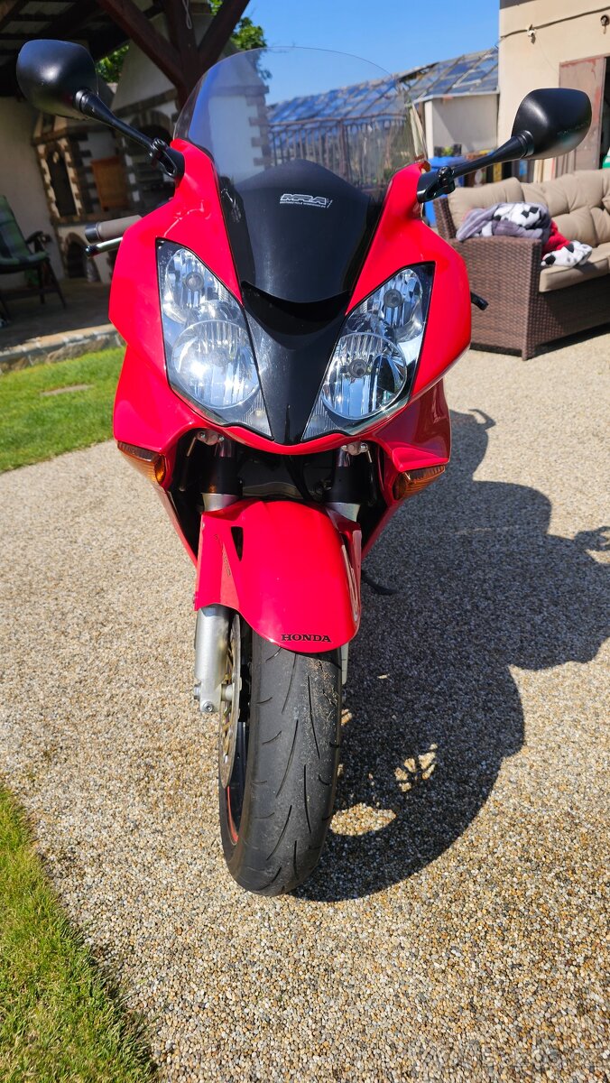 Honda VFR 800 VTEC RC46 - 5