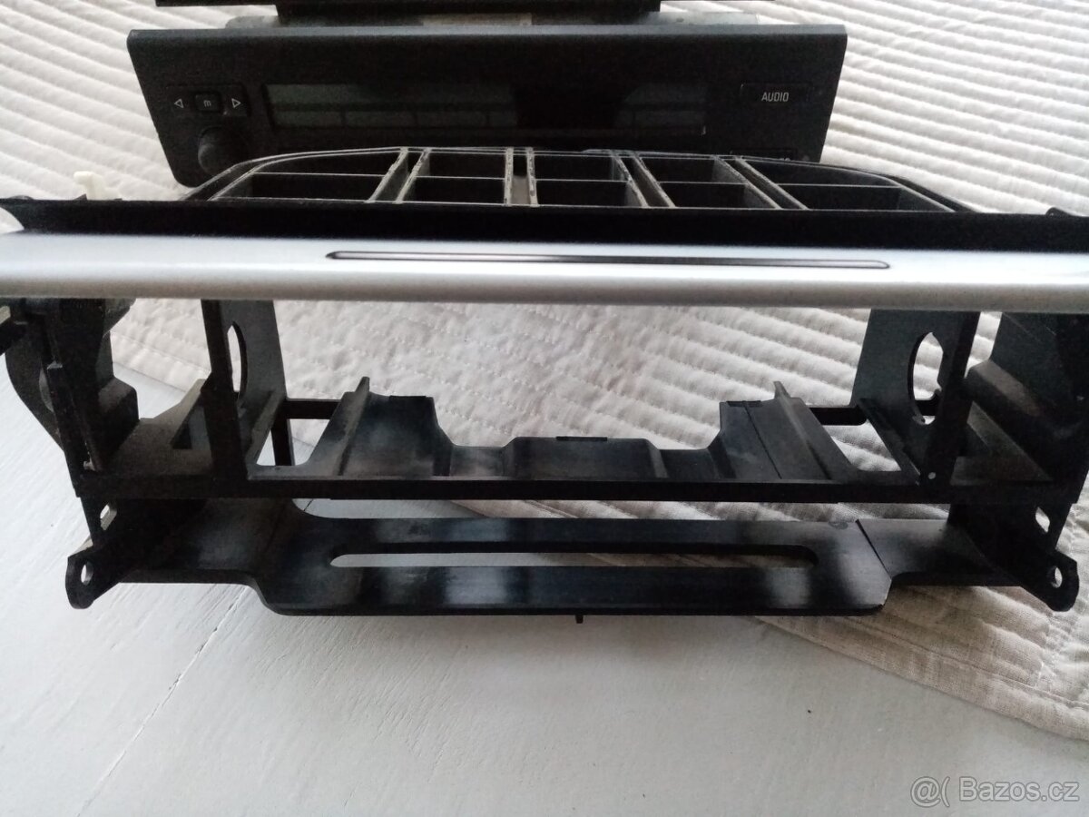 BMW E39 audiosystém business s CD - 5