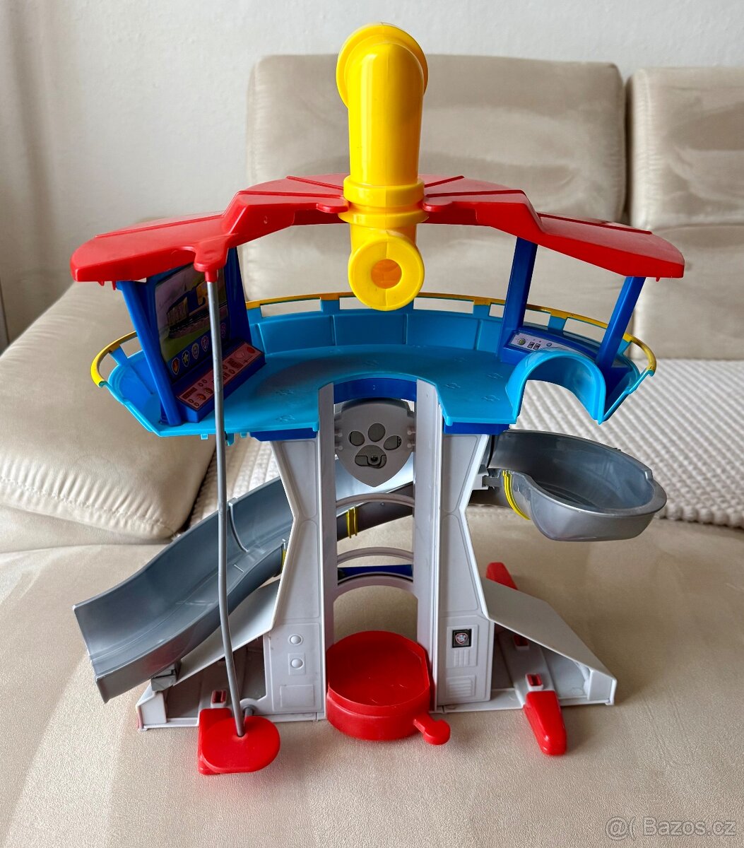 Spin Master PAW PATROL Tlapková patrola hlídací věž 48cm - 5