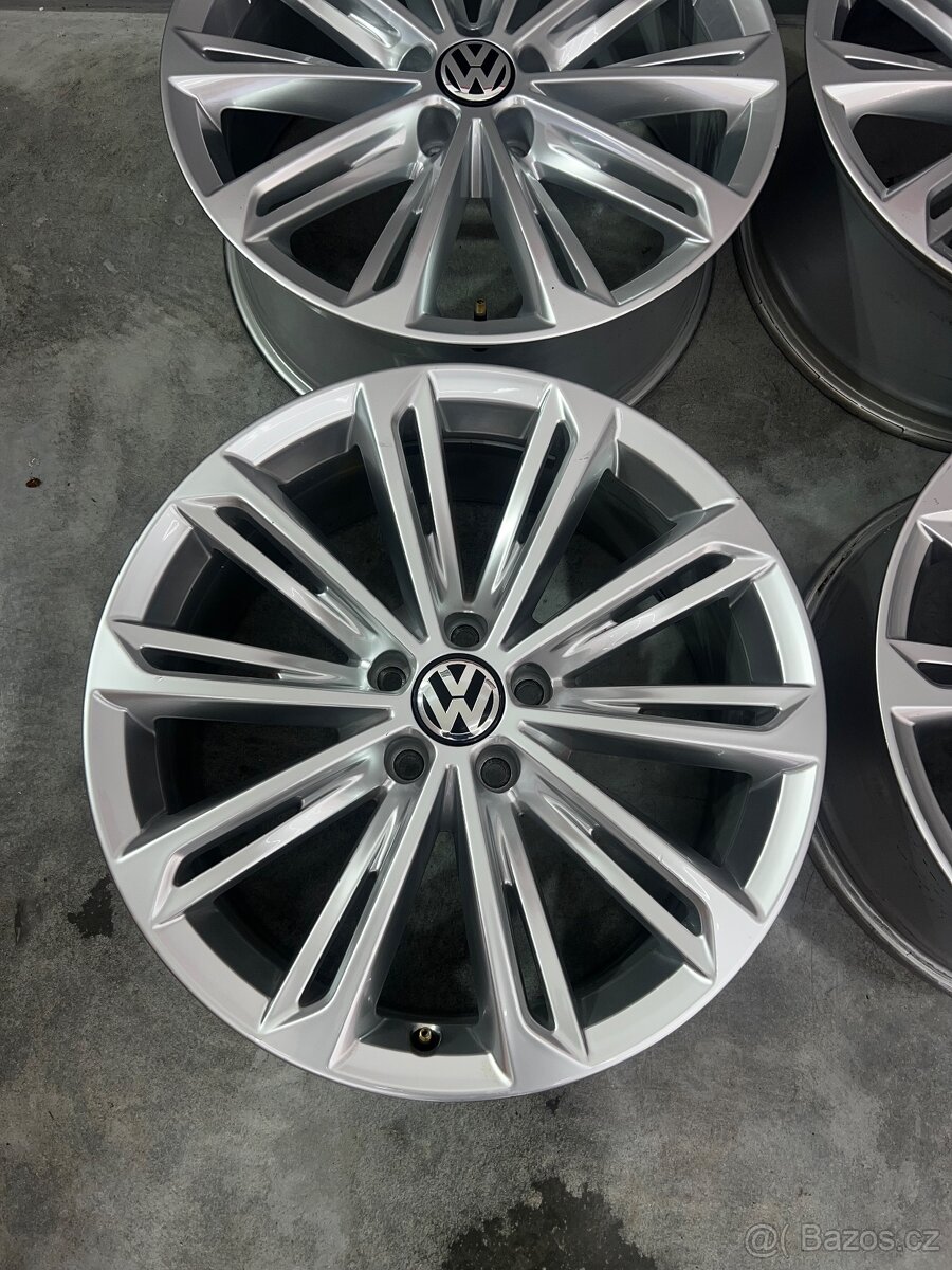 Vw passat b8 r19 verona - 5