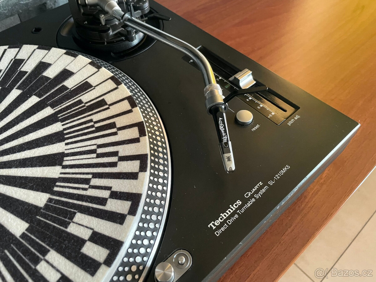 Technics SL 1210 mk5 - 5