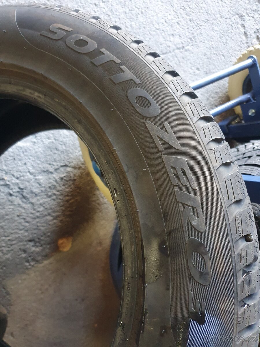 225/60r17 zimni sada Pirelli 5mm - 5