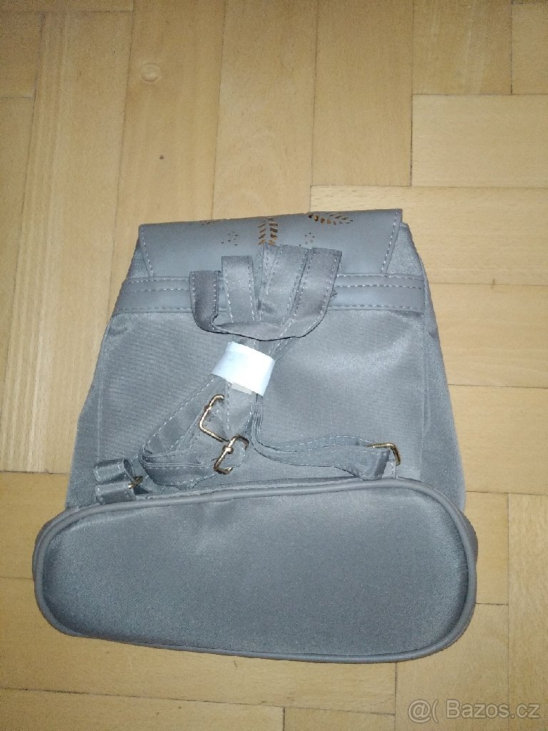 Sada: batoh + peněženka + šátek + hodinky - 5