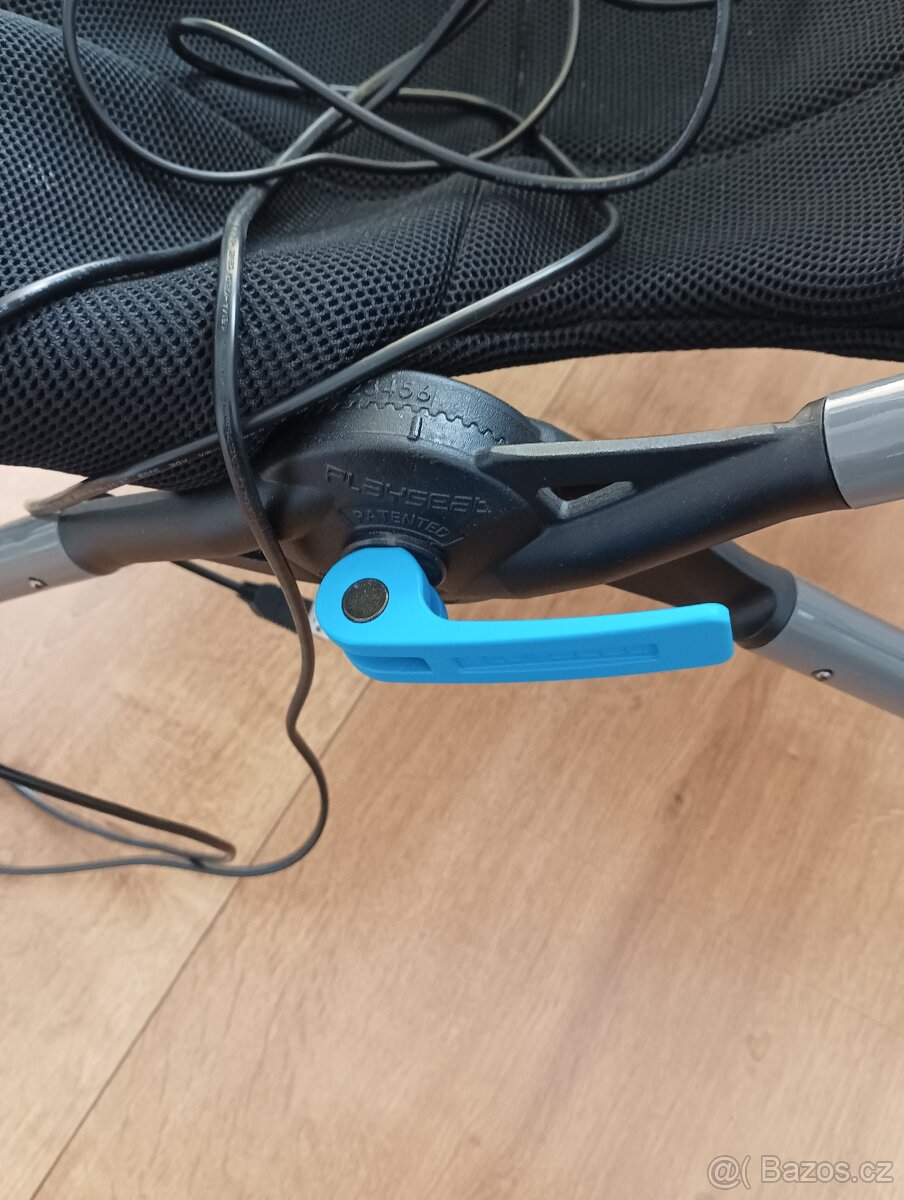 Závodní sedačka a volant Thrustmaster T300 - 5