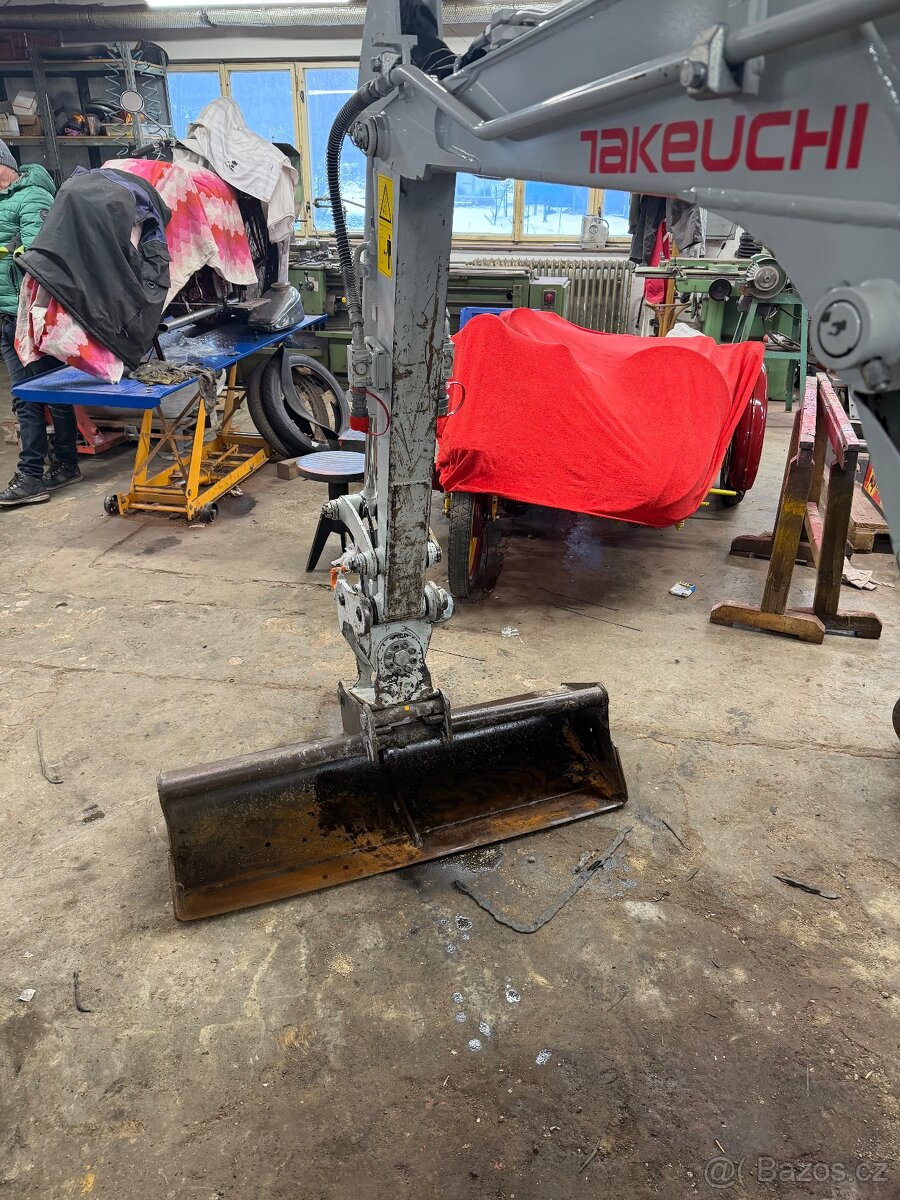 Pásový minibagr Takeuchi TB 219 - 5