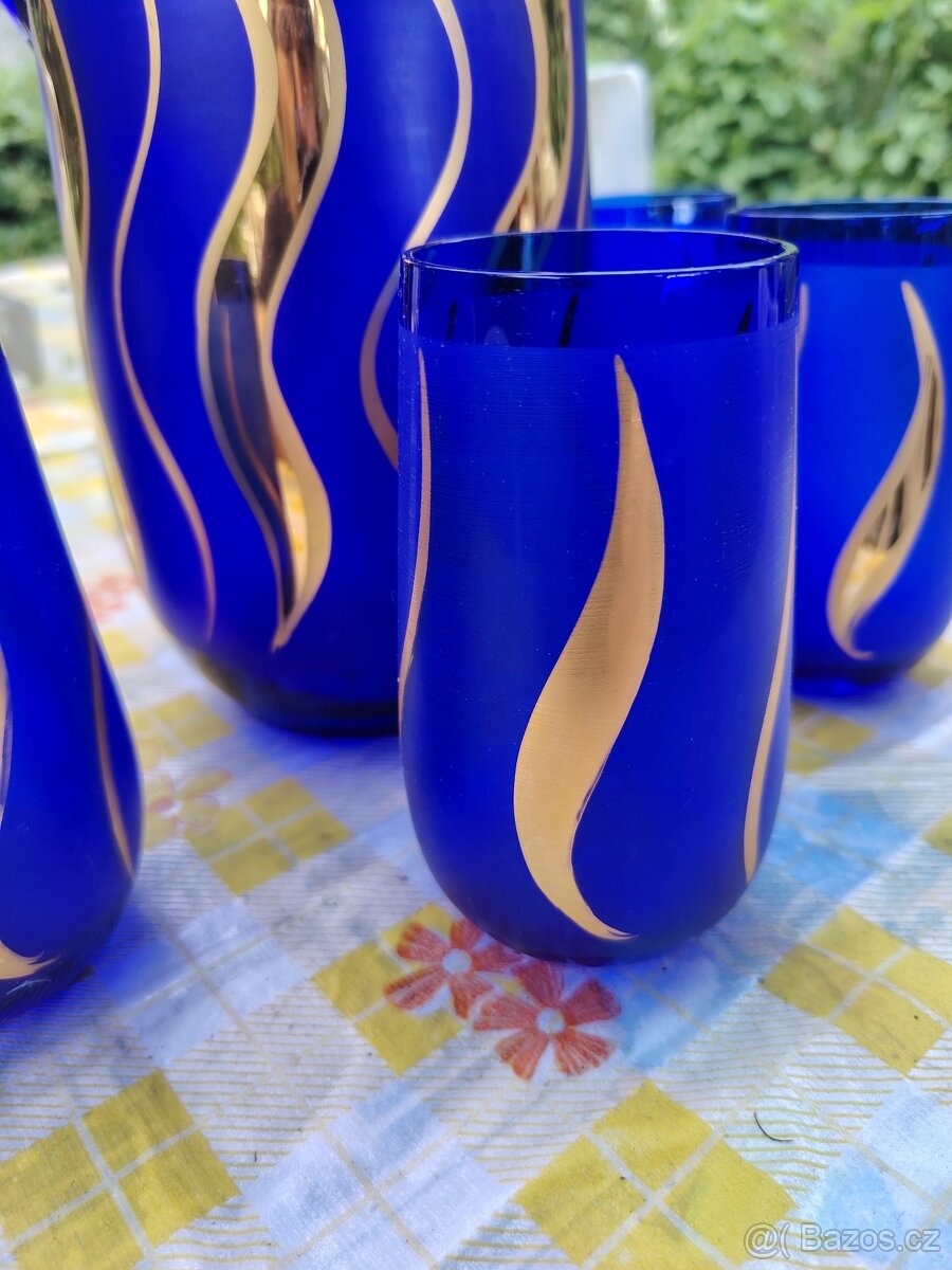 Modrý skleněný džbán a 6 skleniček - 5