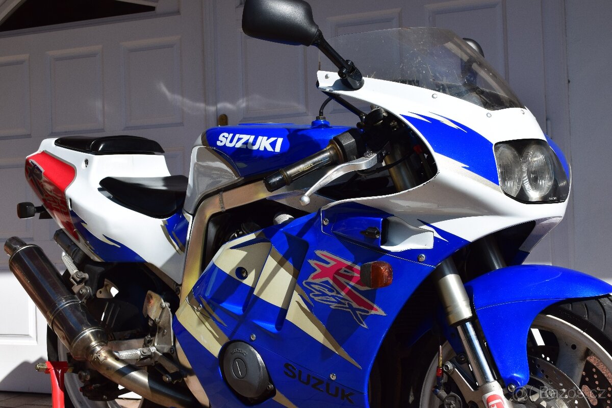 SUZUKI GSX-R 400 - 5