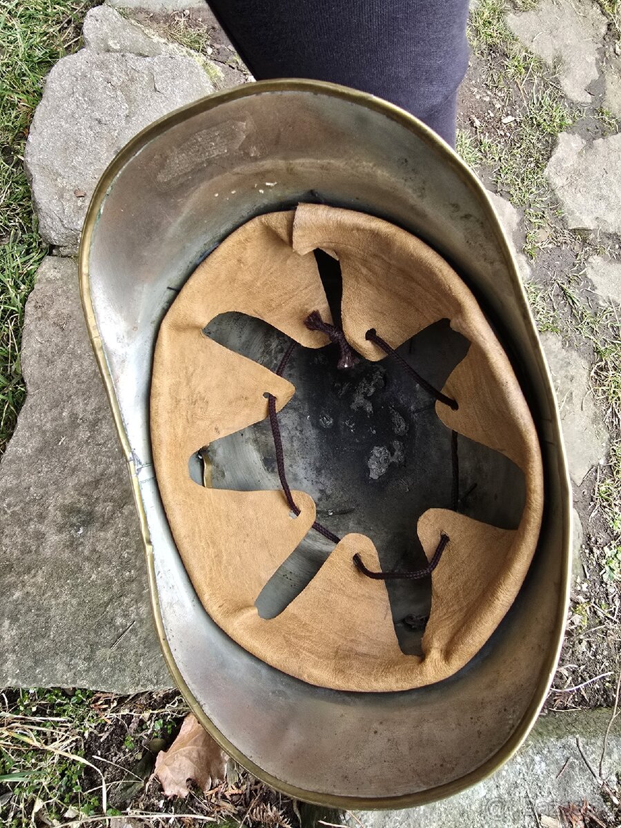 VELITELSKA HASIČSKÁ HELMA č1 - 5