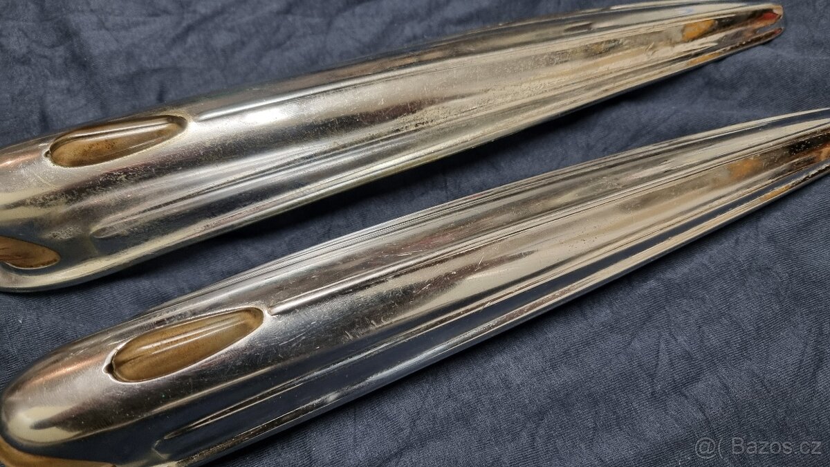 Škoda Tudor - obrysová světla - 5