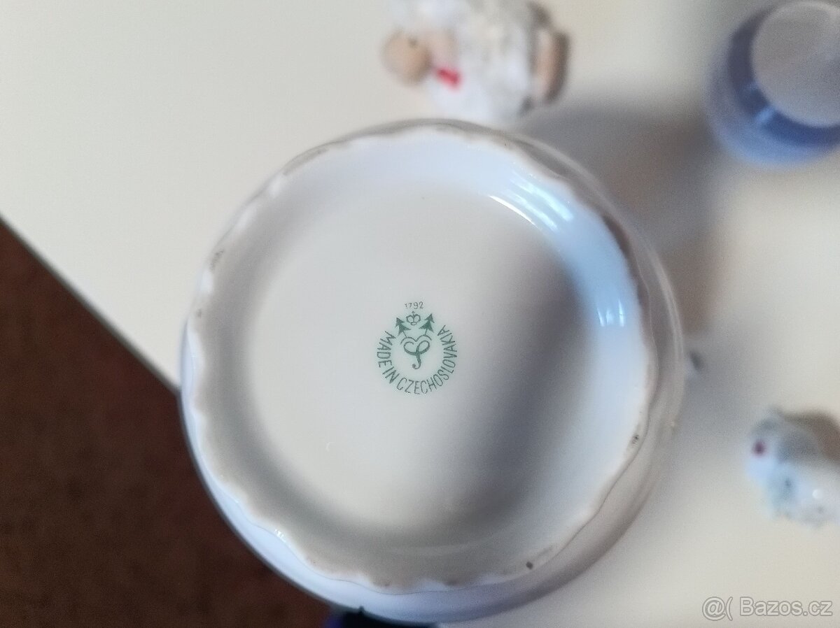 Porcelánové vázičky, košík, pejsek, ovečka, kačer - 5