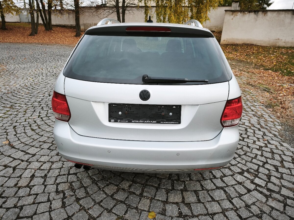 VW Golf 6 combi 2,0 103 kw Panorama Kůže Highline - 5