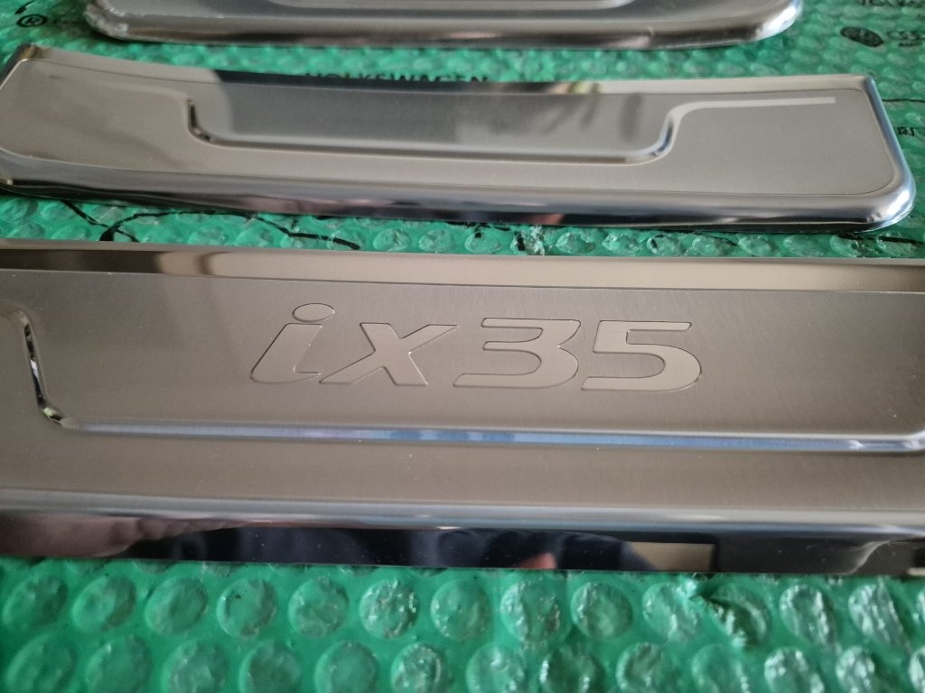 dekorativní ozdobné a ochranné lišty prahu Hyundai ix35 2S45 - 5