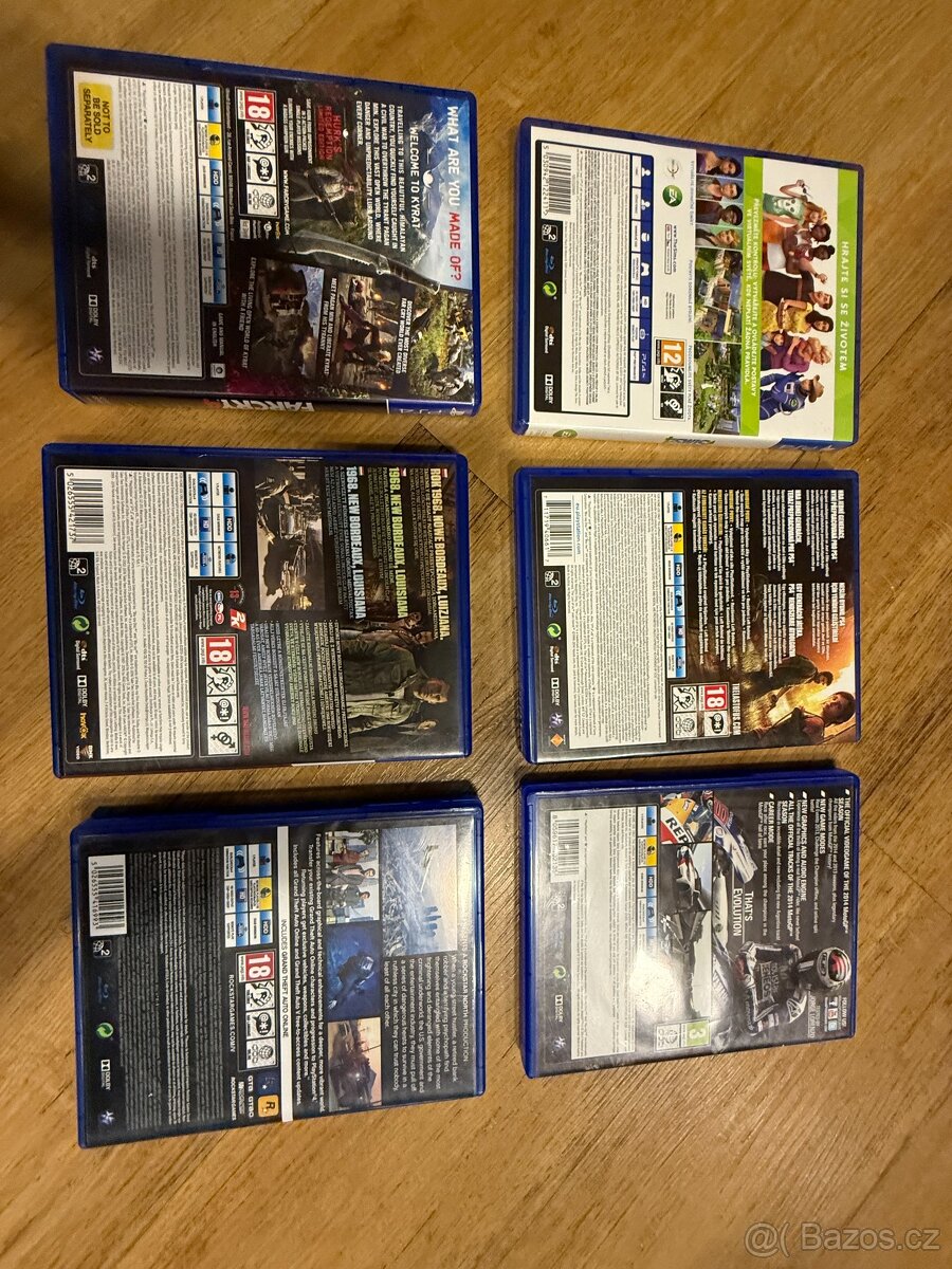 PlayStation 4 ve výborném stavu. - 5