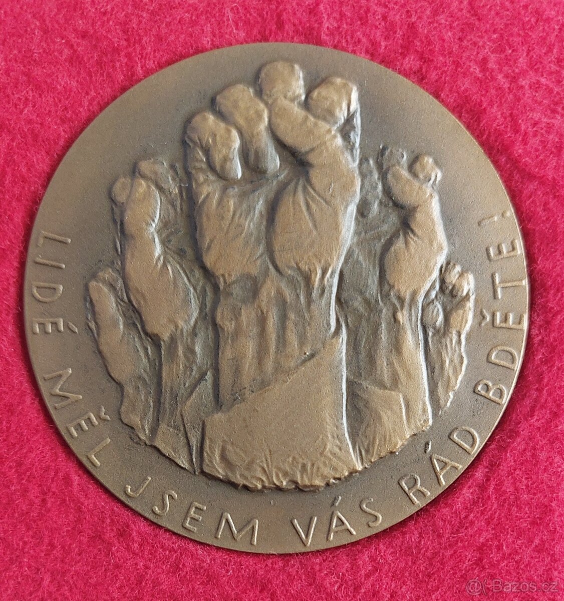 bronzové plakety Fučík a Dobrovský - 5