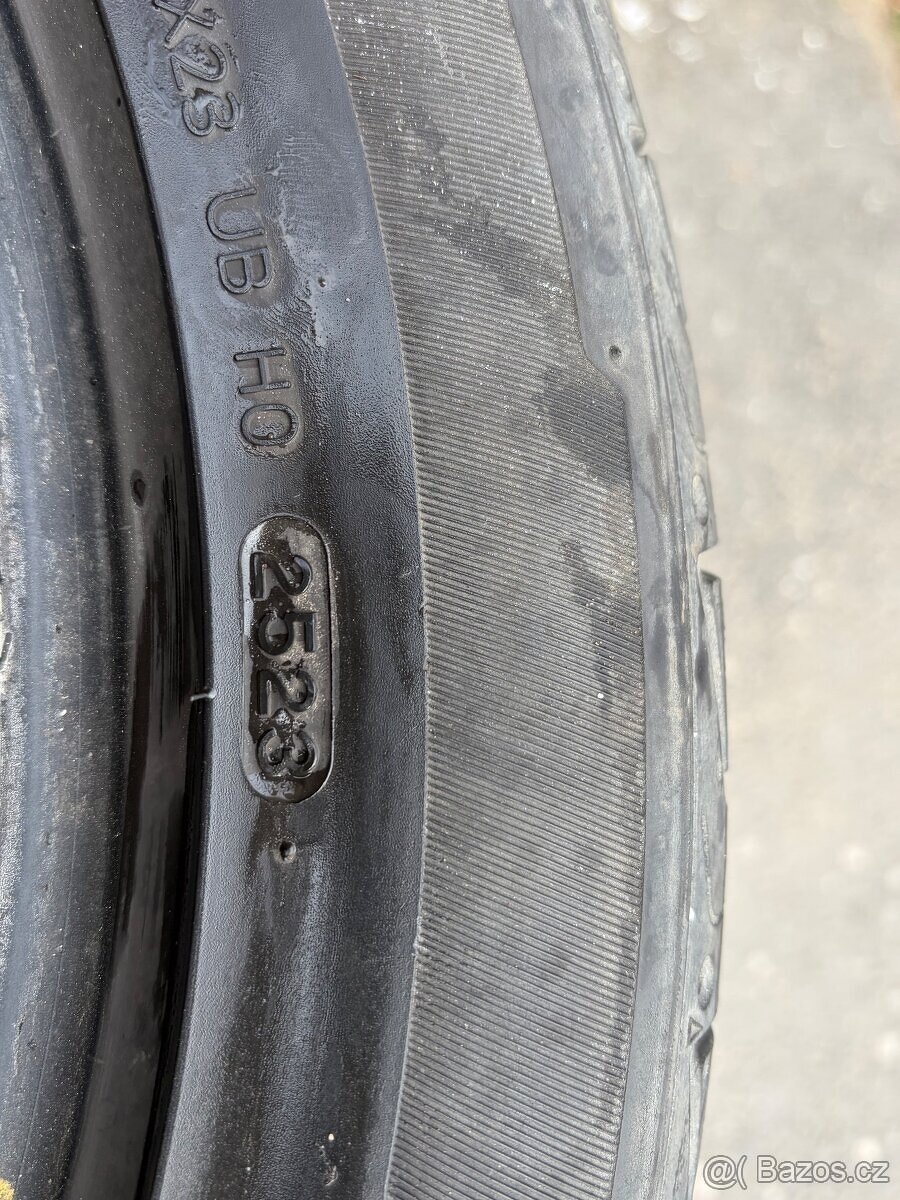 Letní pneu Hankook 235/50 R19 - 5