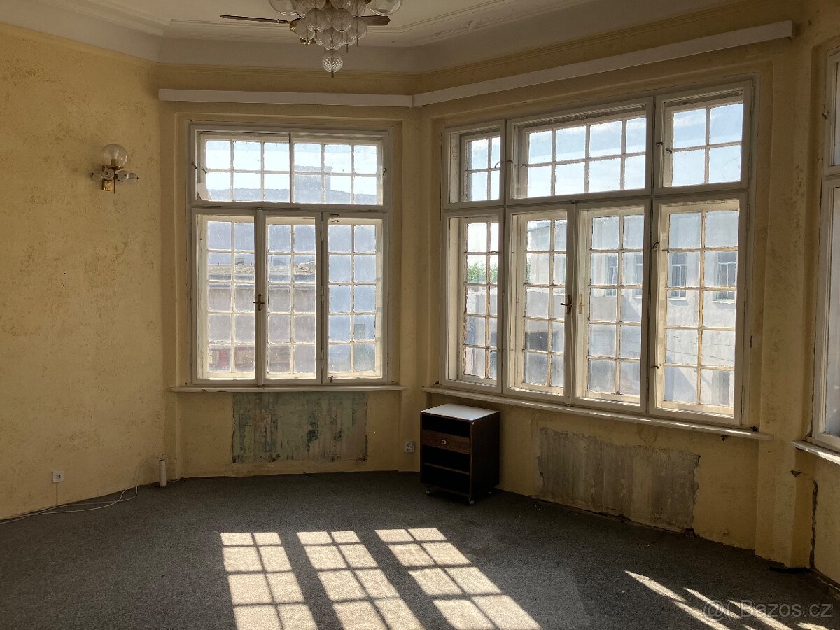 PRODEJ, vila Hugo v Chomutově - 5