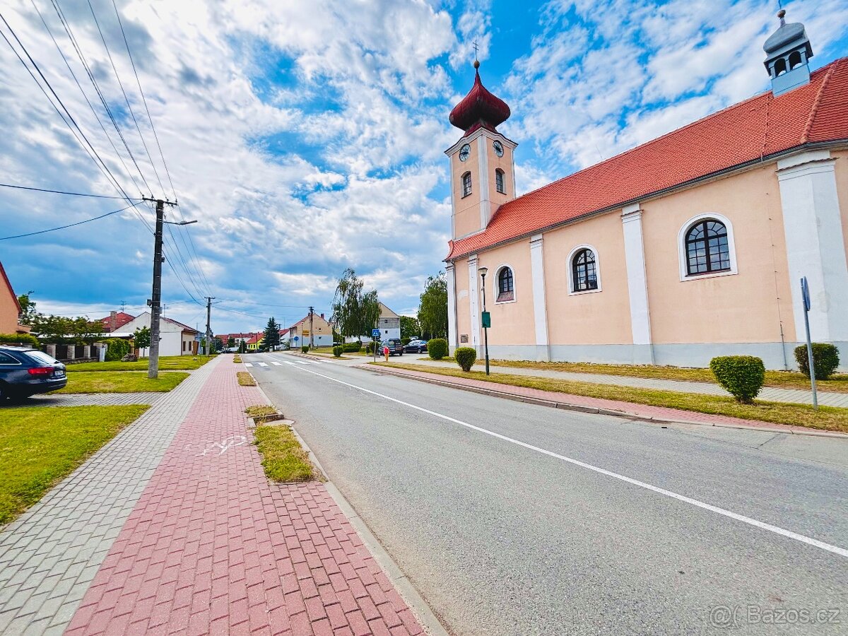 PASOHLÁVKY - rodinný dům 230m2 se stavebním pozemkem 1069m2 - 5