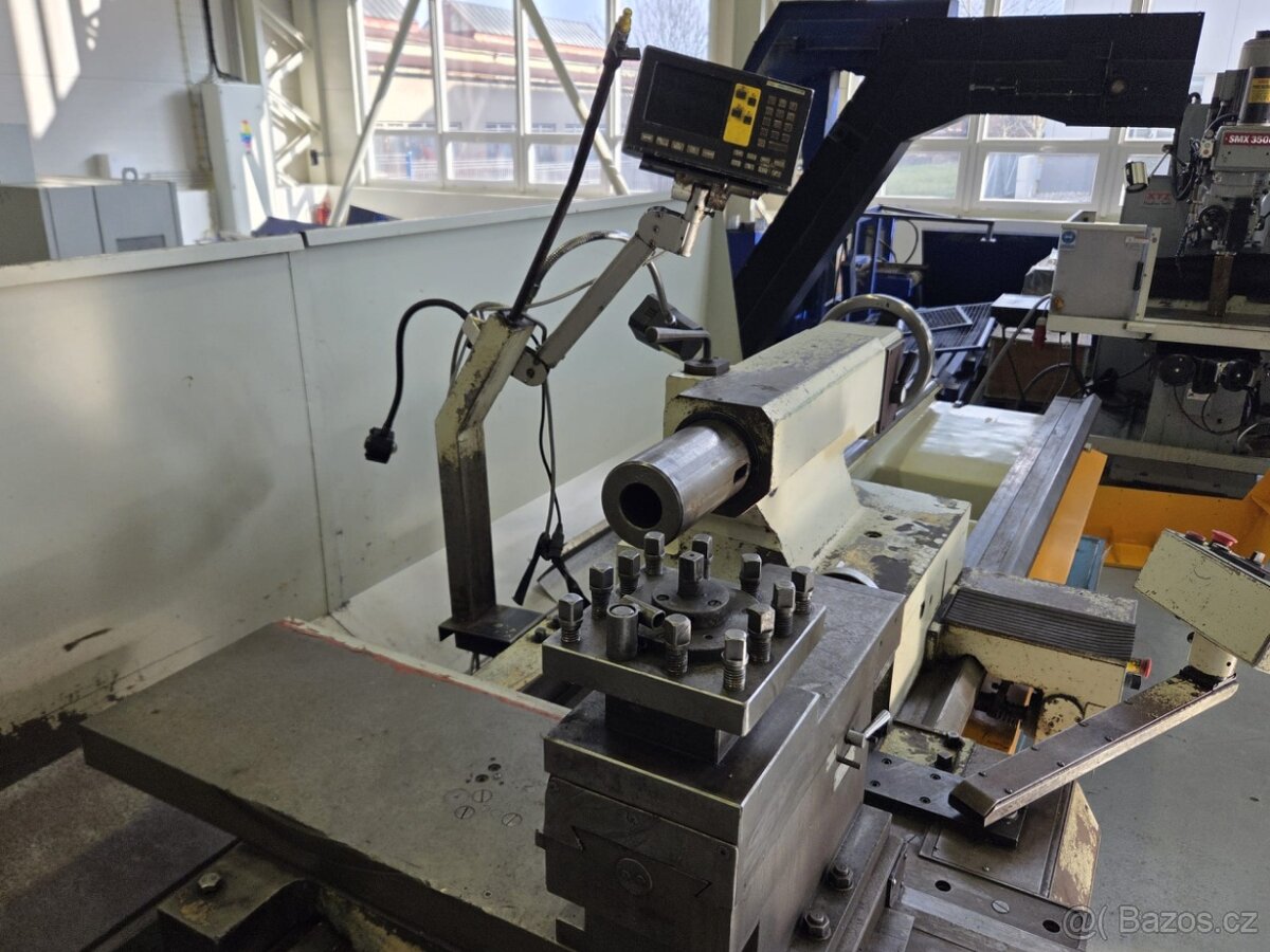 Soustruh CU 1000 RD - 5