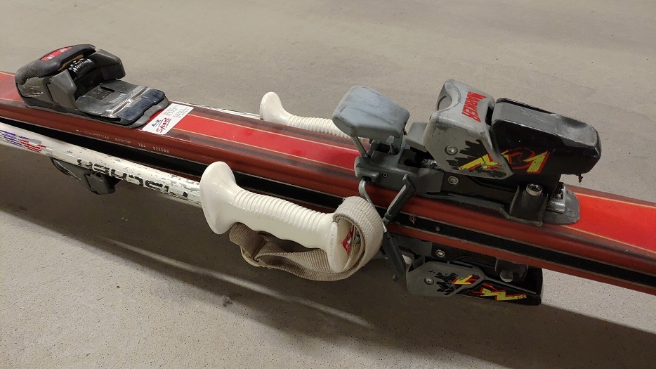 Pánské lyže Volkl Carver,185cm, vázání Marker, hůlky Fischer - 5