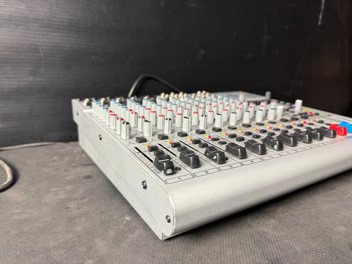 Behringer EURORACK UB1832FX-PRO - 5