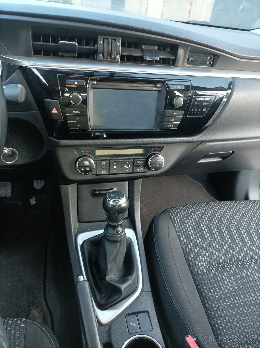 Toyota Corolla 1.6 benzín 1 majiteľ - 5