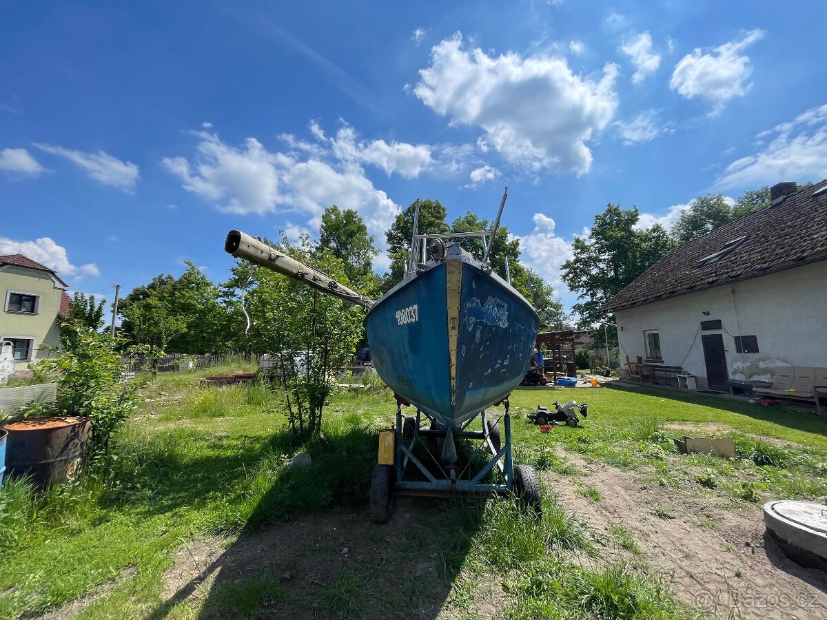 Kajutová plachetnice 6,5m - 5