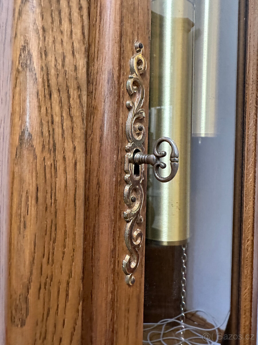 PODLAHOVE HODINKY URGO - 5