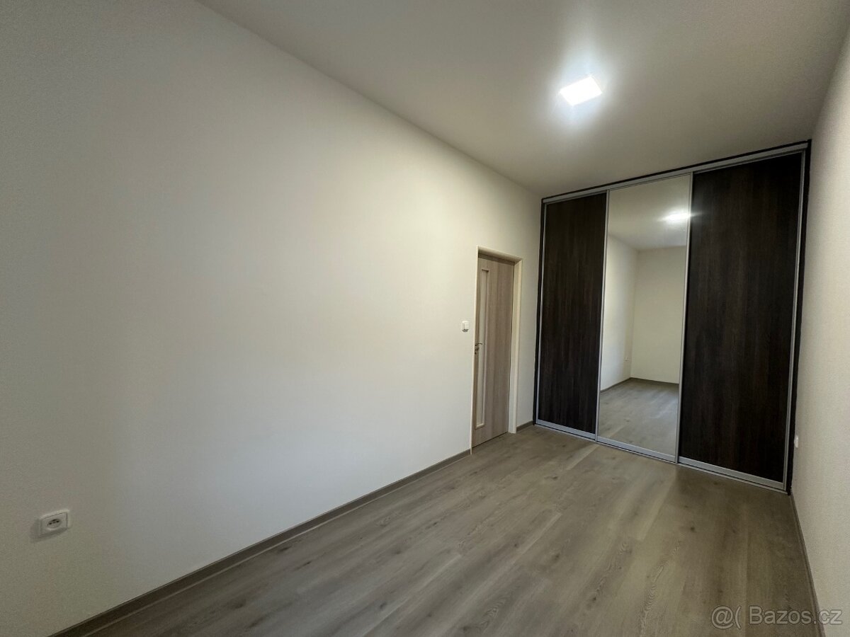 Byt k pronájmu 2+kk (43,6 m2) - 5