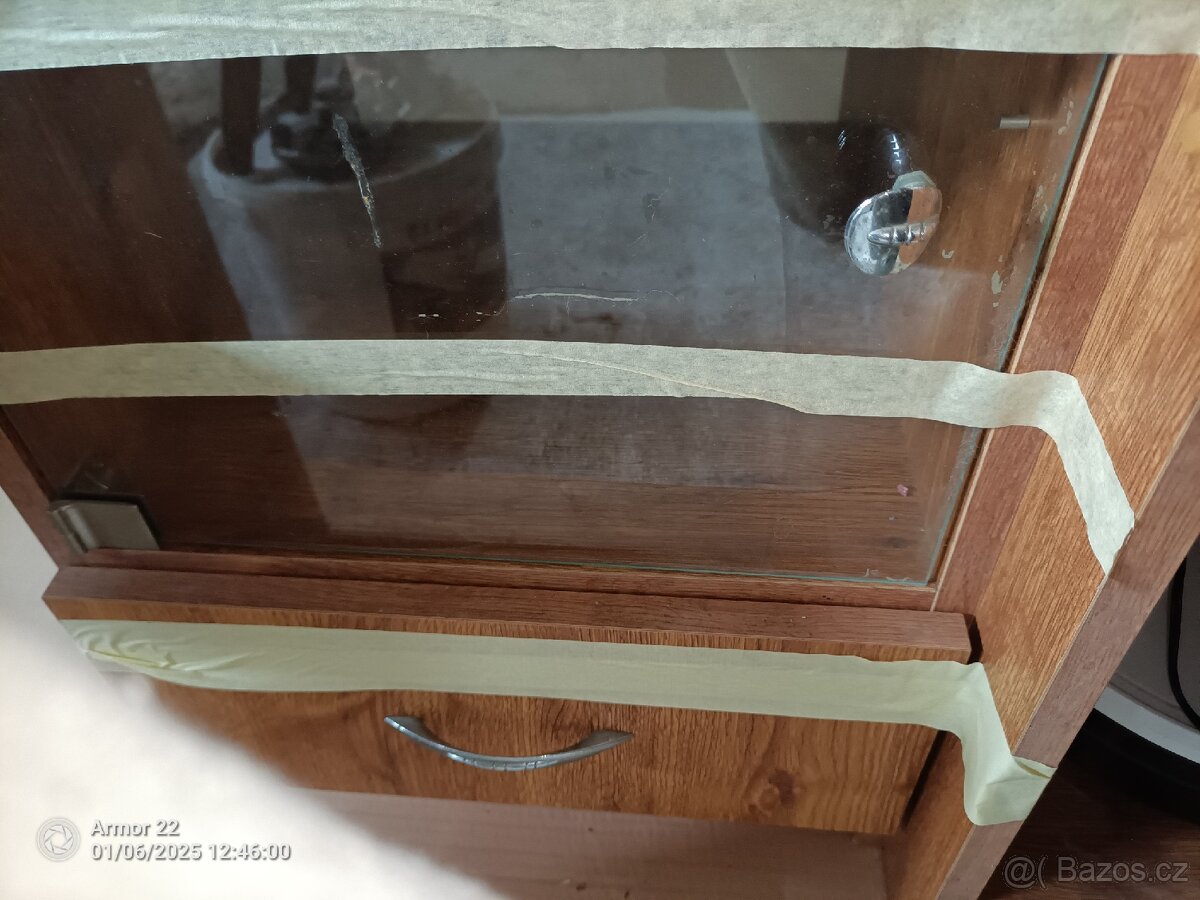 Obývací stěna a konferak - 5