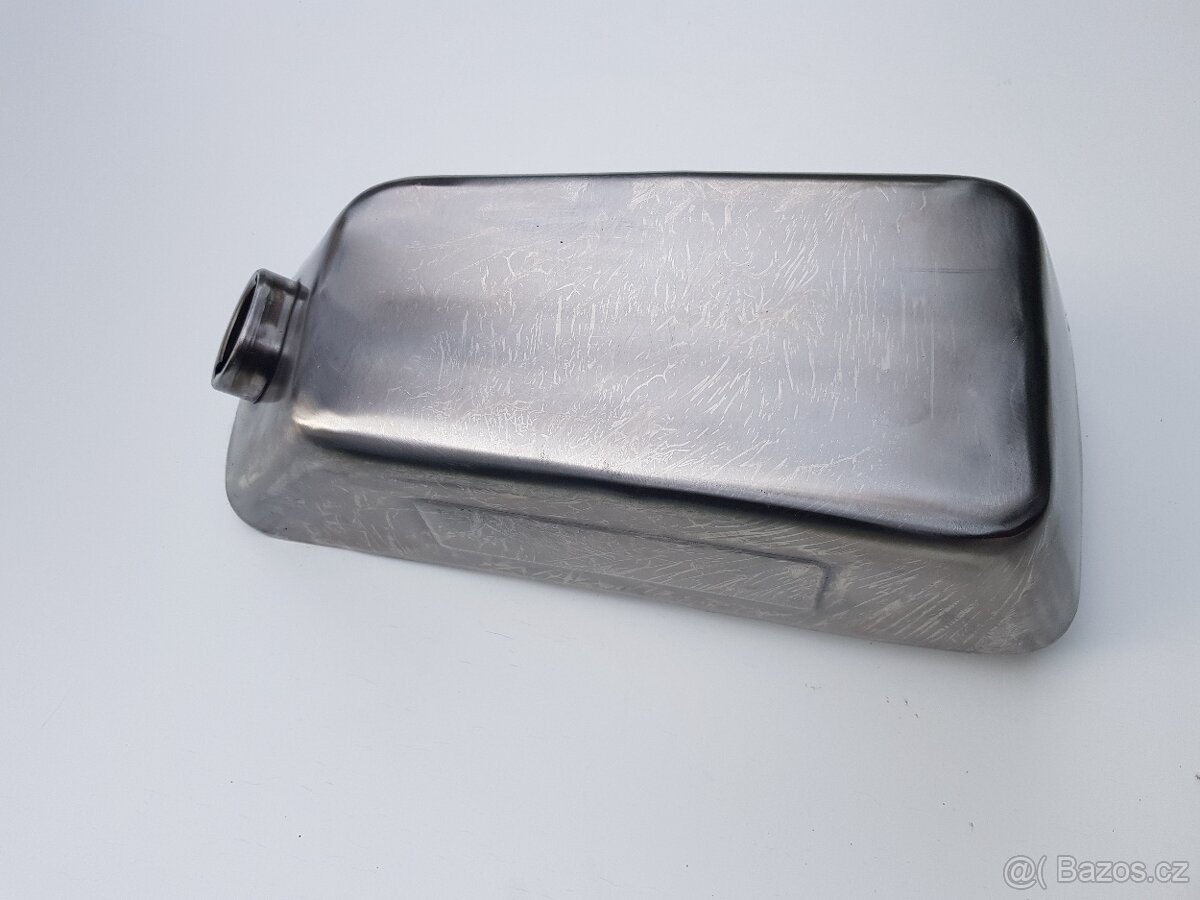 Jawa 50 pionýr, babetta, MUSTANG - NEREZOVÁ nádrž 5,5 - 6l - 5