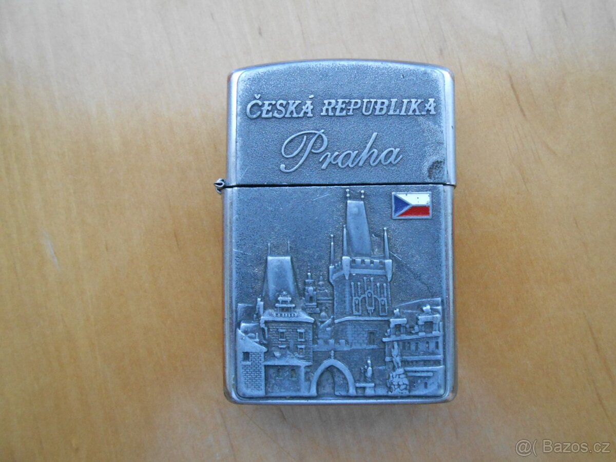 RETRO zapalovače 4kusy - benzínové - malé jsou funkční + - 5