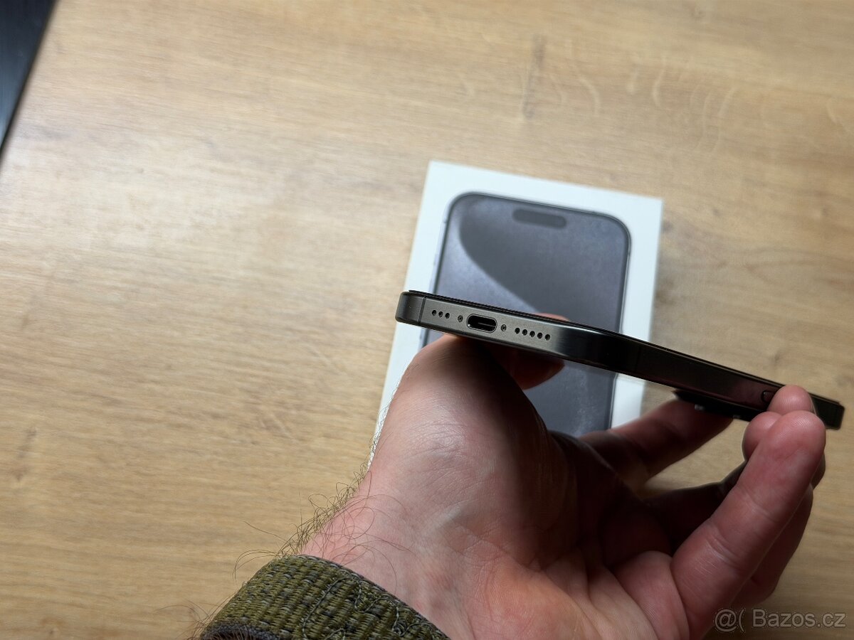 Iphone 15pro 256gb černý titan - 5