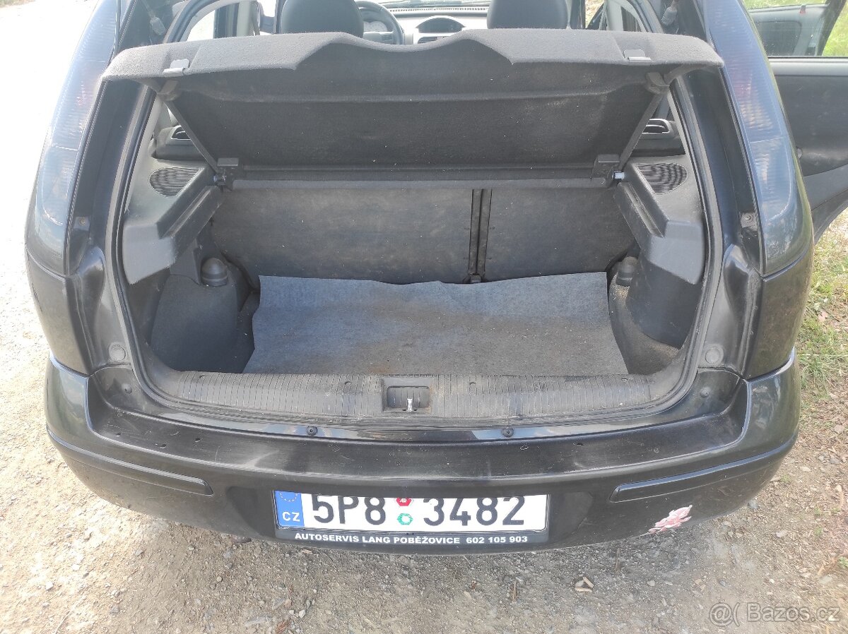 Opel Corsa C 1,2 59kw Twinport 2006 - 5