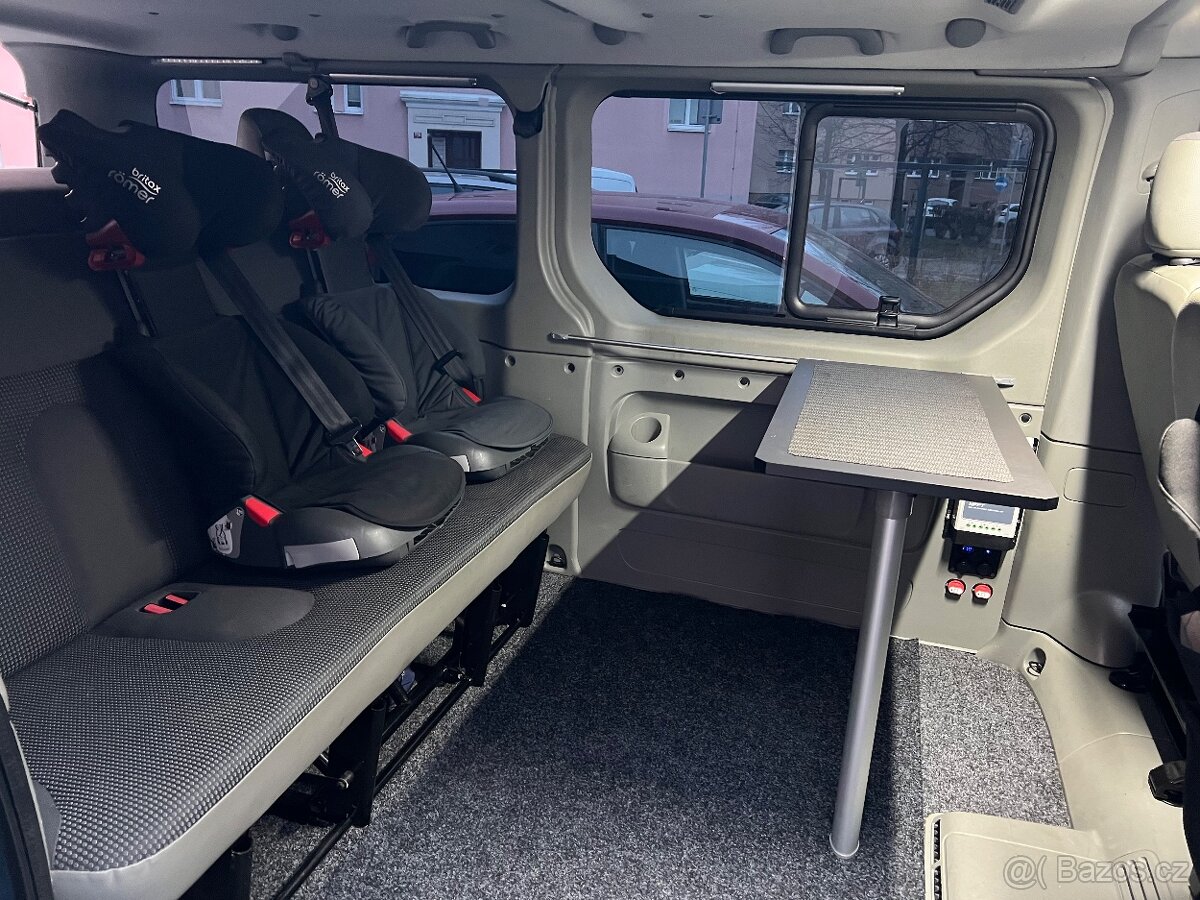 Opel Vivaro 2.5cdti long - 5