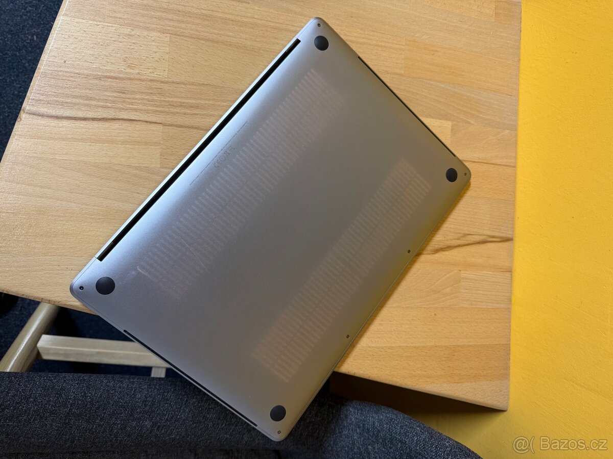 MacBook Pro 15” (2017) - 5